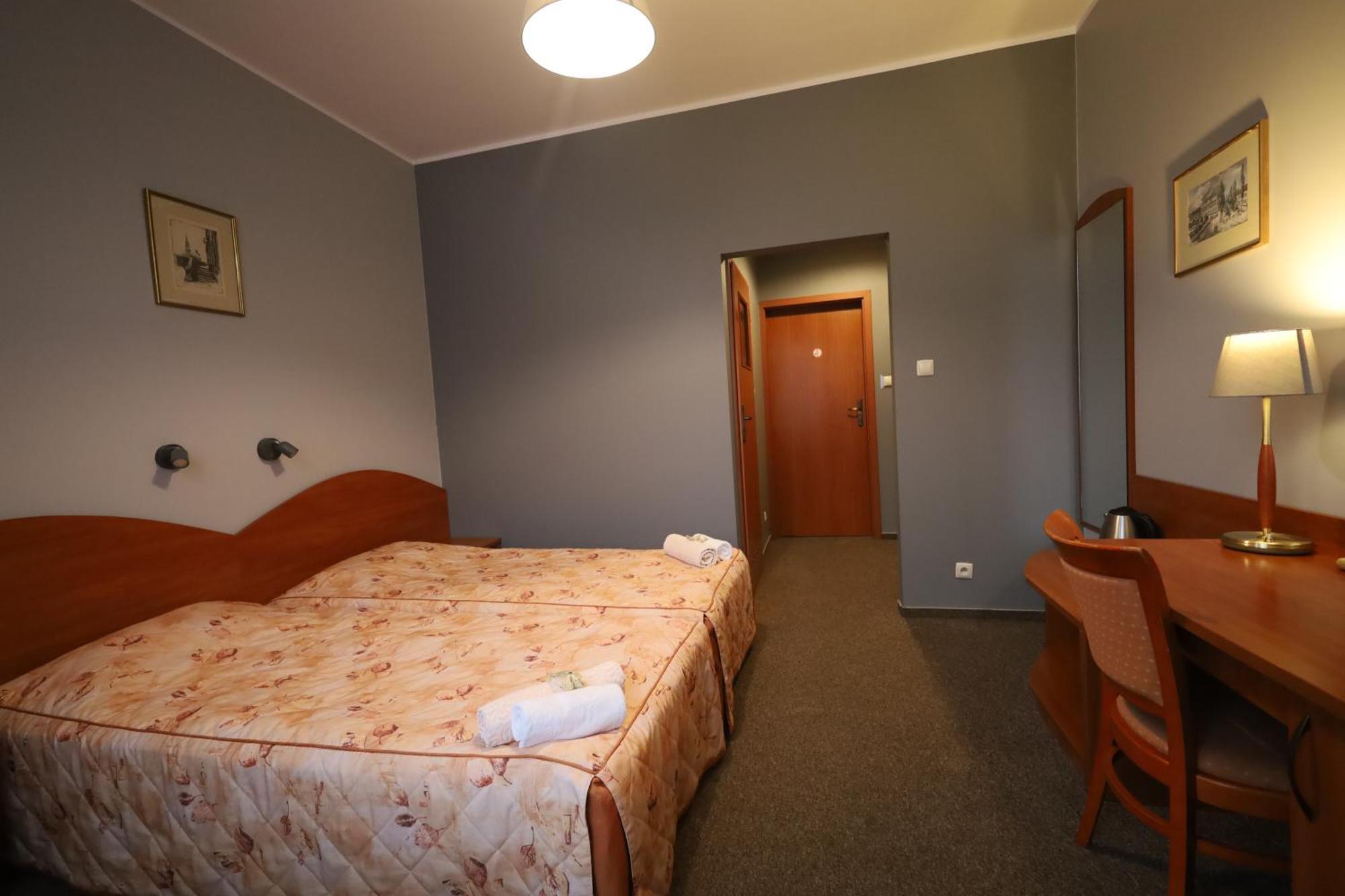 Nasz Klub - Pokoje Goscinne Poznan Bagian luar foto