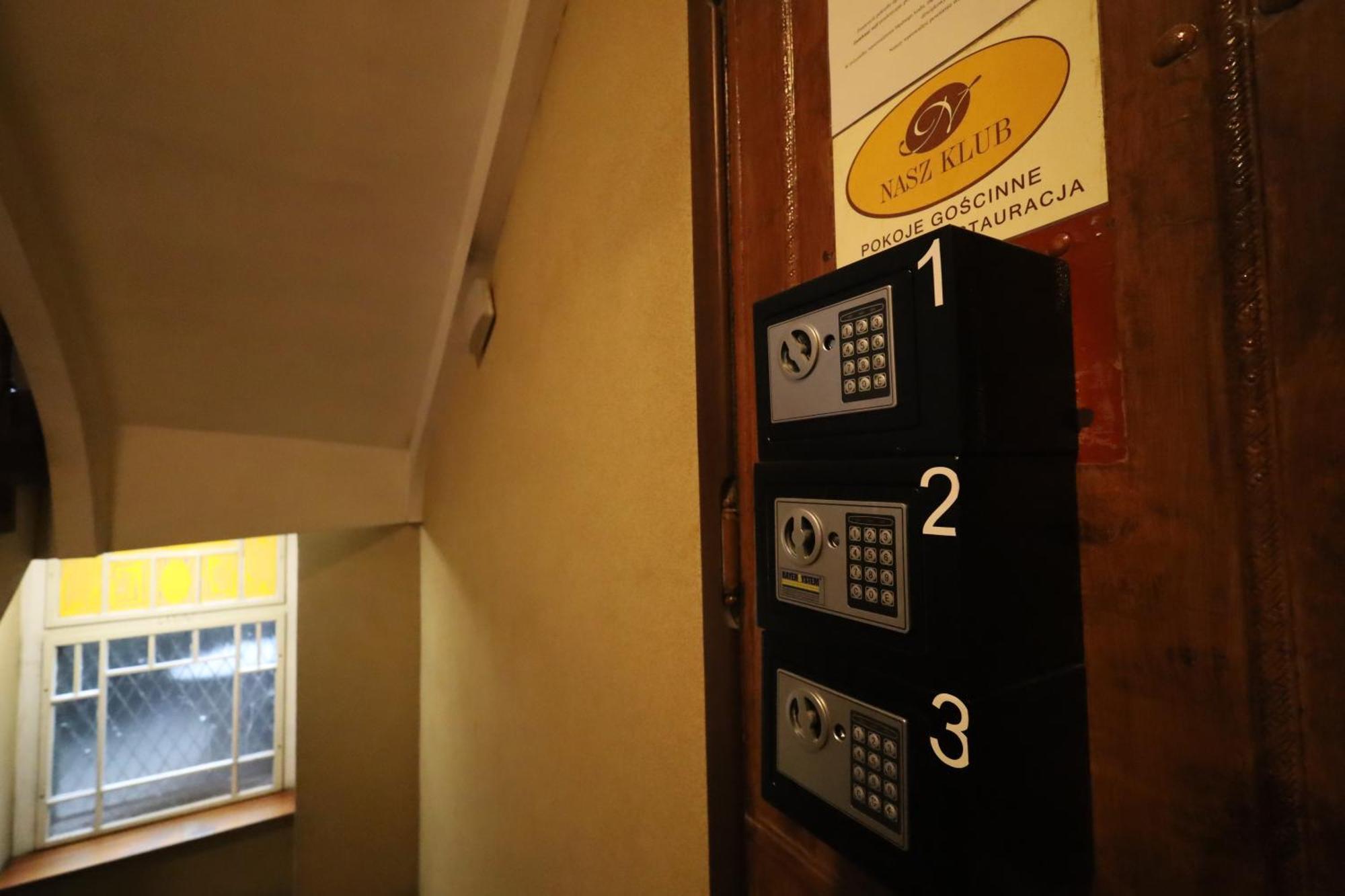 Nasz Klub - Pokoje Goscinne Poznan Bagian luar foto