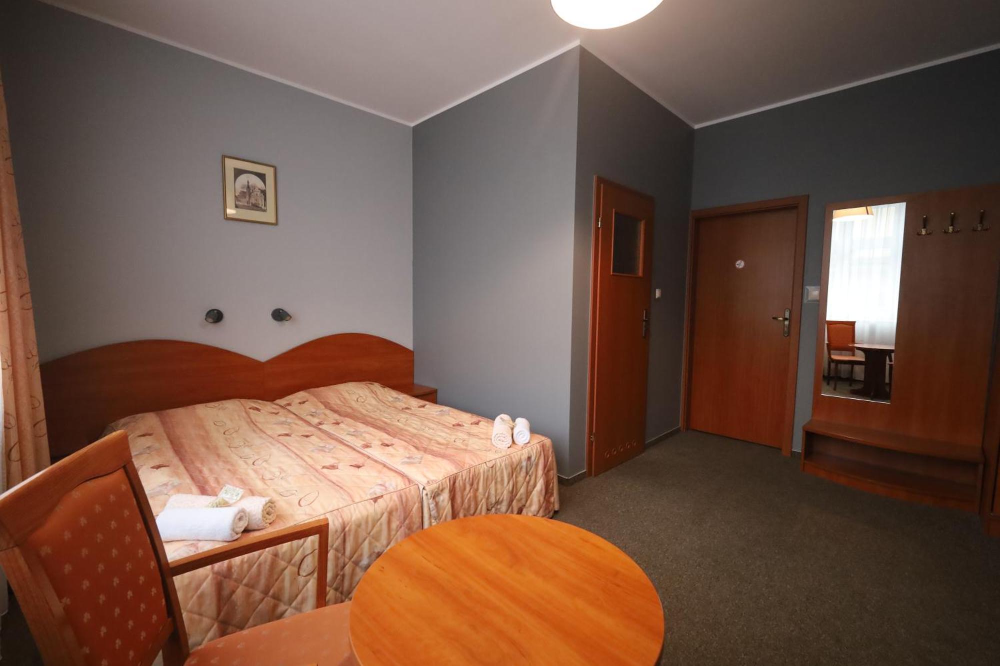 Nasz Klub - Pokoje Goscinne Poznan Bagian luar foto